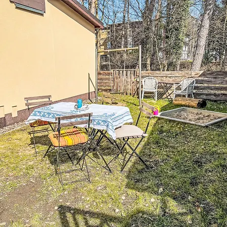 Huus By Interhome 公寓